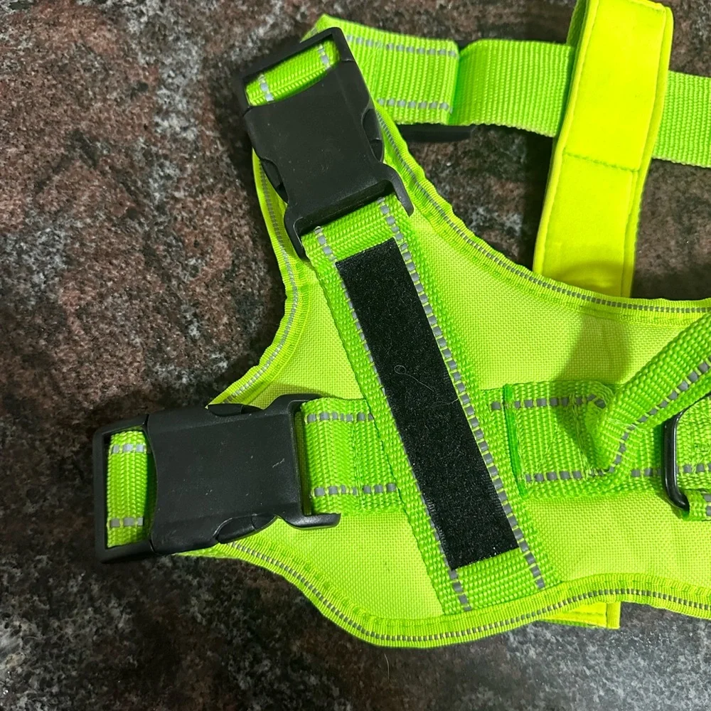 No-pull pet harness size Large